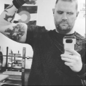 Meet your Posher, Eric